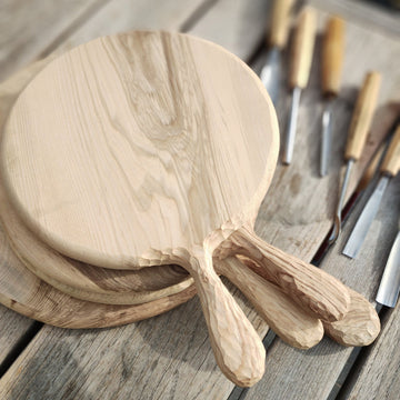 essen pizzaplank met handgesneden handvat