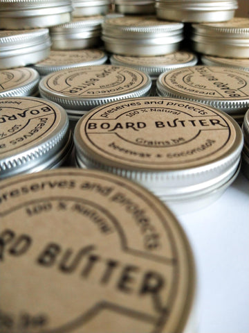100% natural Boardbutter made with beeswax and coconutoil.
